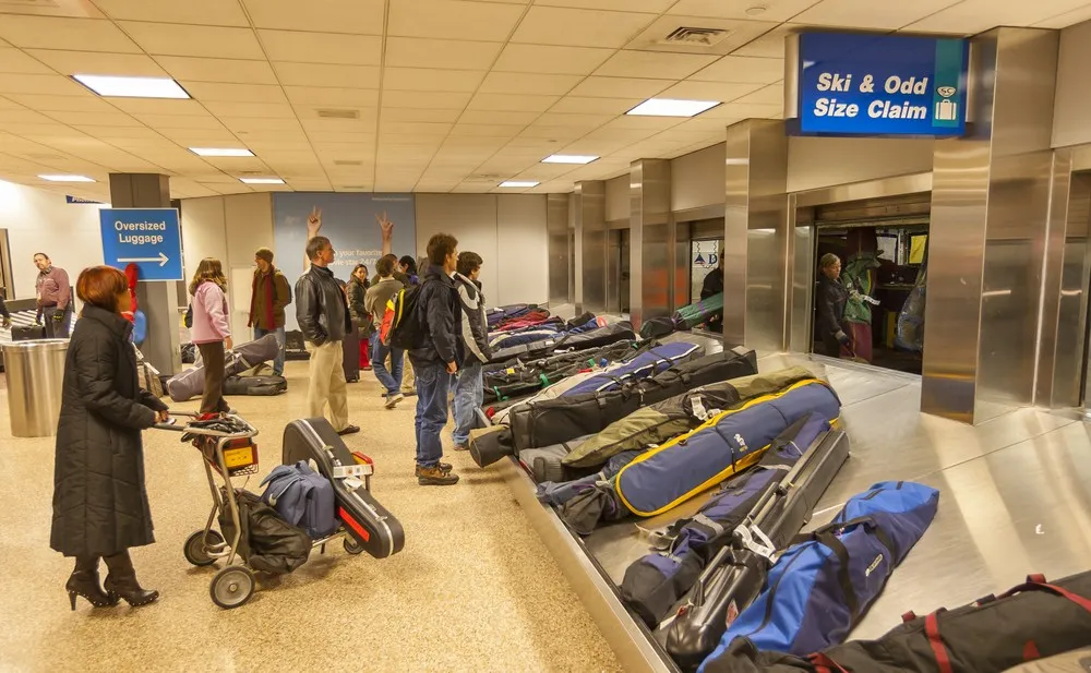 Ryanair bagaż specjalny sprzęt sportowy