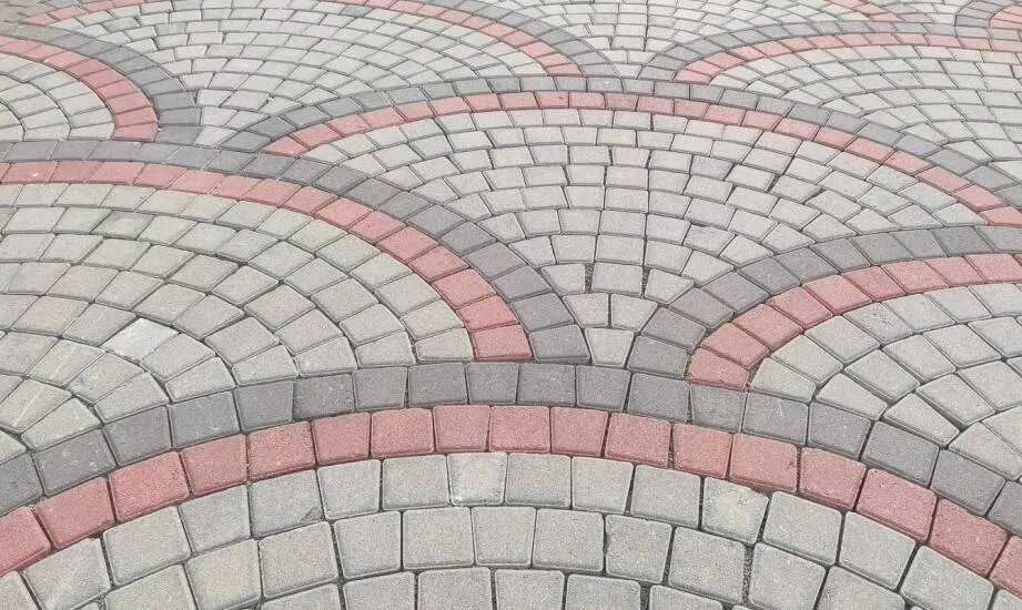 porównanie kostki brukowej i płyt betonowych