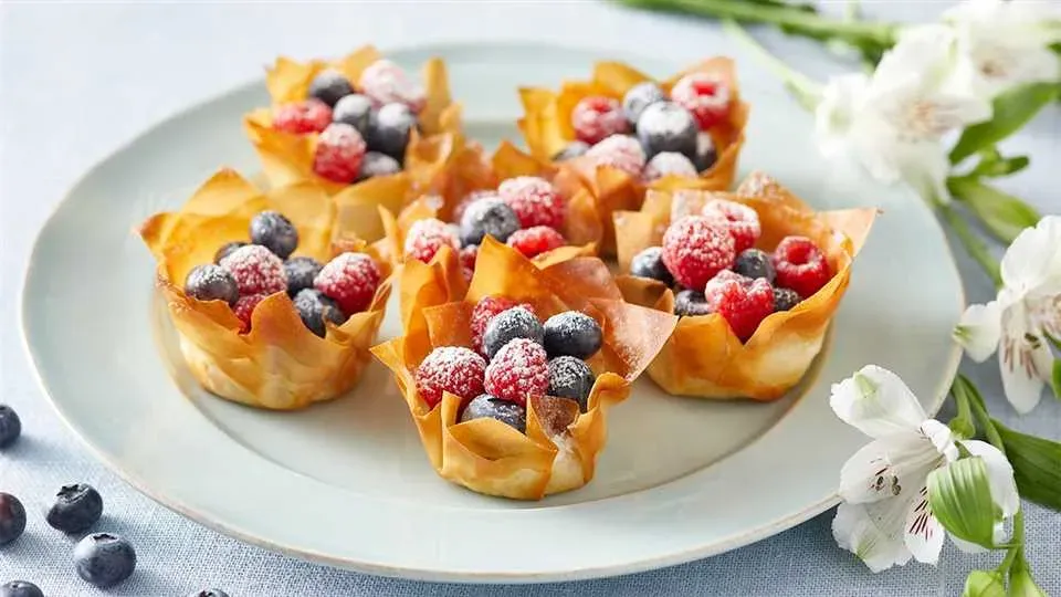 różne desery z ciasta filo galeria