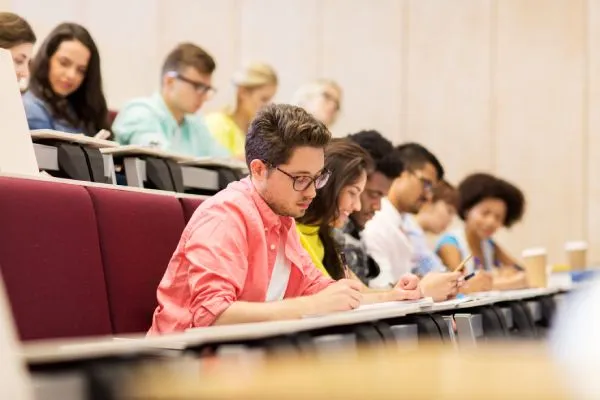 Zdjęcie Jak wygląda rekrutacja na studia: poznaj wszystkie etapy i wymagania