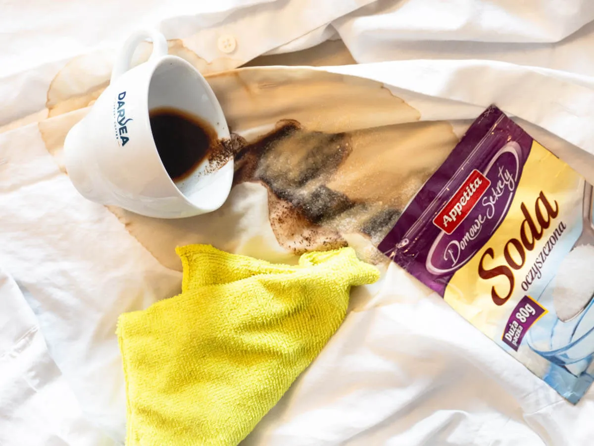 domowe sposoby usuwanie plam kawa soda ocet