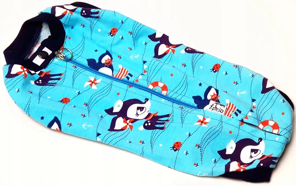 Majtki dla psa z dziecięcego body lub skarpety