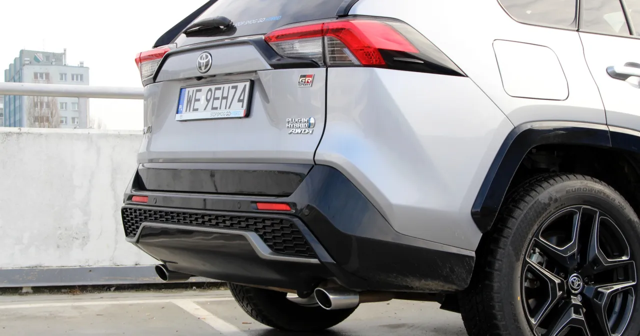 Toyota RAV4 Hybrid fabryka Japonia