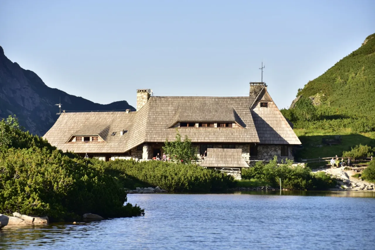 schronisko górskie polskie góry cennik noclegów