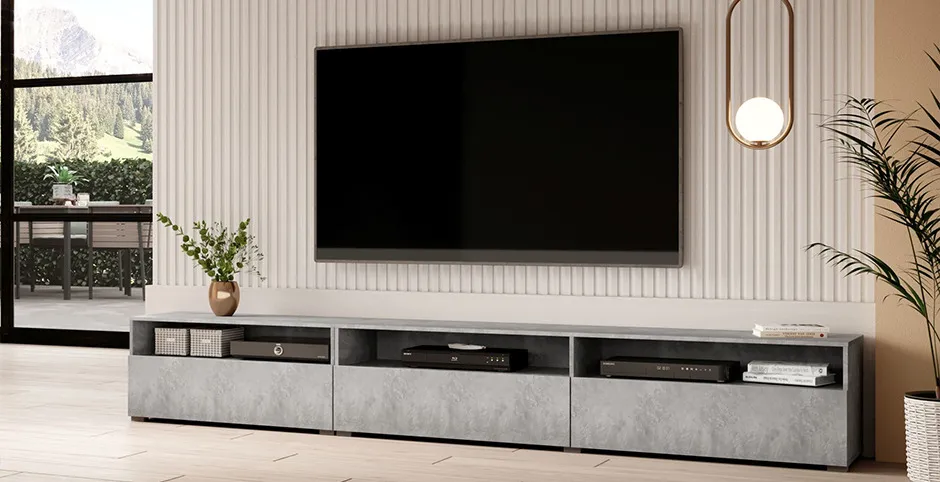 Różne metody ukrywania kabli TV: maskownice, kucie, zabudowa