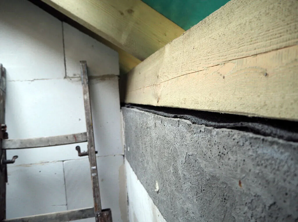 Najczęstsze błędy przy montażu kotew do krokwi