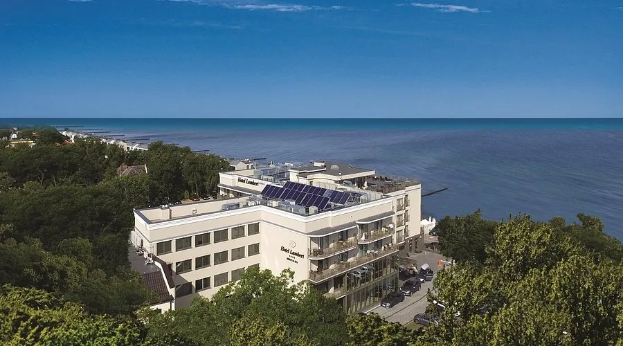 Hotel Lambert Medical SPA Ustronie Morskie widok z zewnątrz