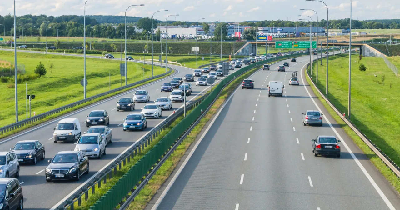 Zdjęcie Ile kosztuje autostrada z Łodzi do Gdańska? Zaskakujące opłaty i trasy
