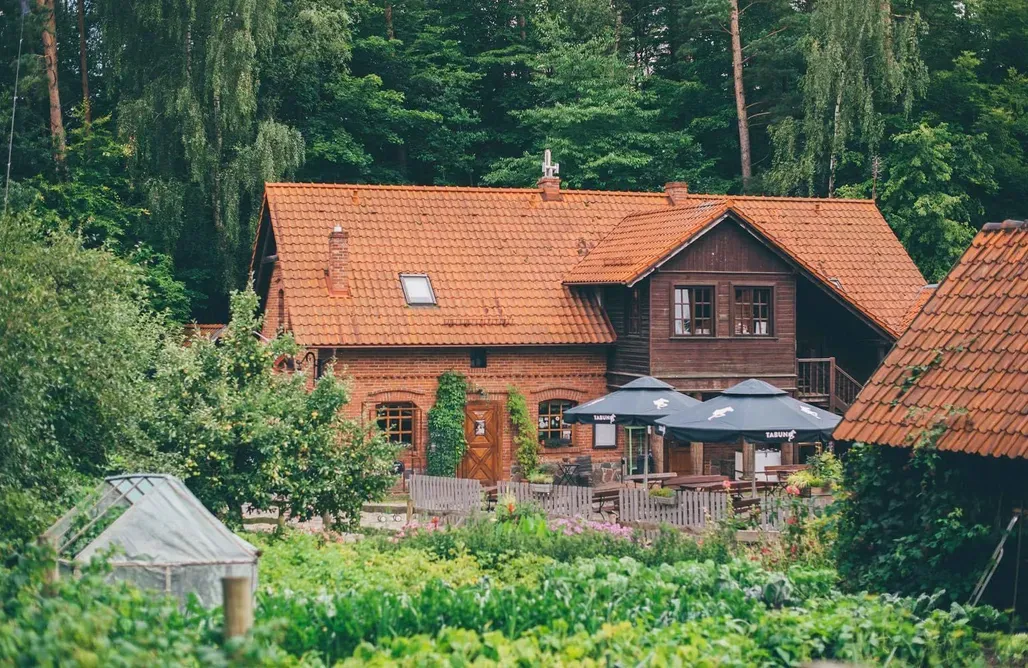 Zdjęcie Gdzie na ryby z noclegiem? Odkryj najlepsze agroturystyki w Polsce