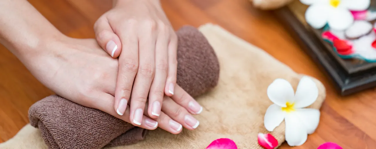 Zdjęcie Gdzie kupić manicure japoński? Sprawdź najlepsze oferty i ceny