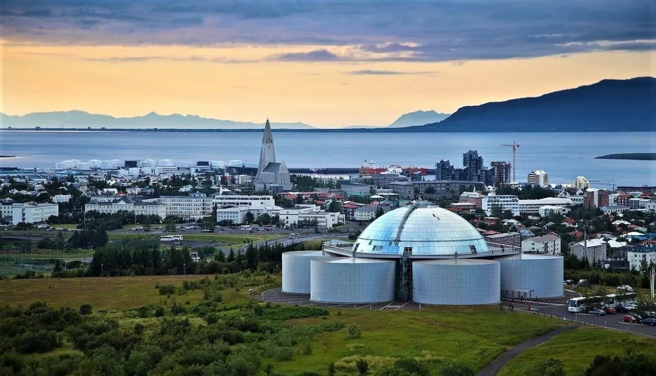 Zdjęcie Reykjavik atrakcje, które zaskoczą każdego turystę i warto je zobaczyć
