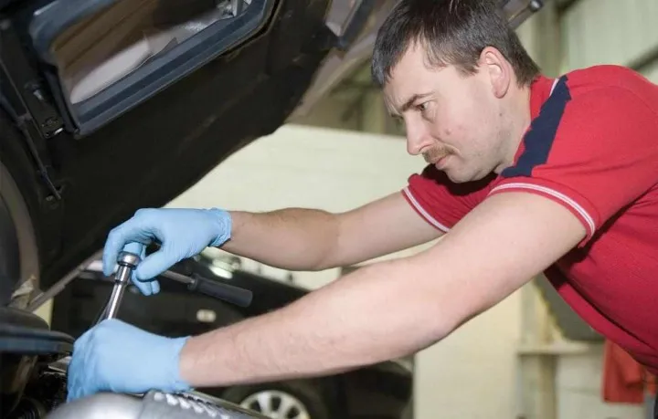 Zdjęcie Jaki płyn do chłodnicy BMW E39? Wybierz mądrze, uniknij problemów