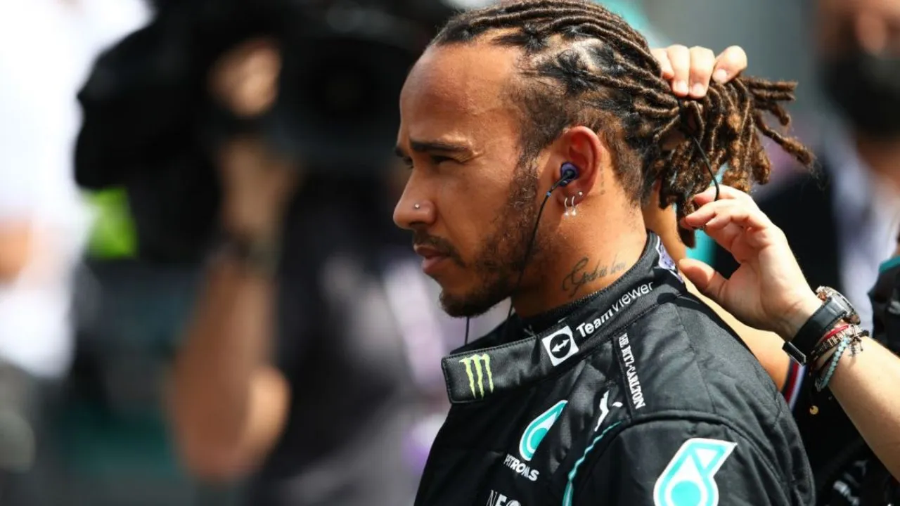 Zdjęcie Ten błąd Hamiltona może cię zaskoczyć. Brytyjczyk wydał fortunę na zmianę ustawień