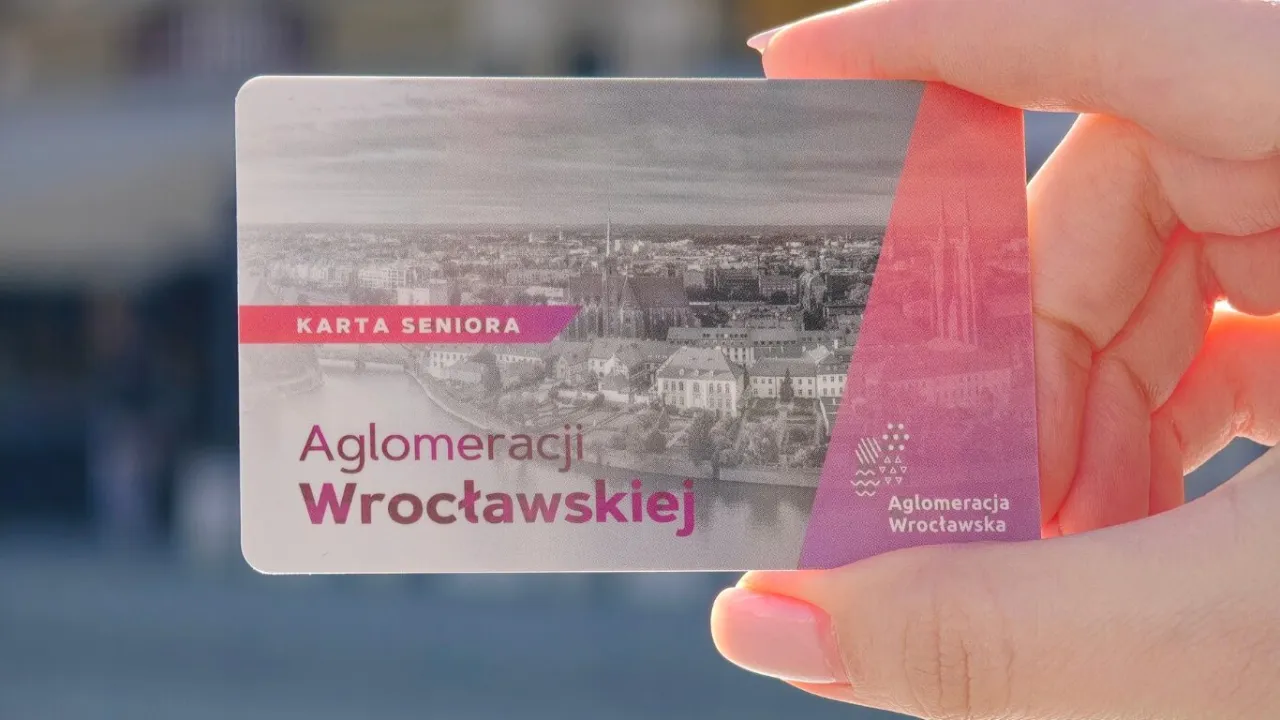 Zdjęcie Do czego uprawnia karta seniora? Odkryj zniżki i korzyści dla seniorów
