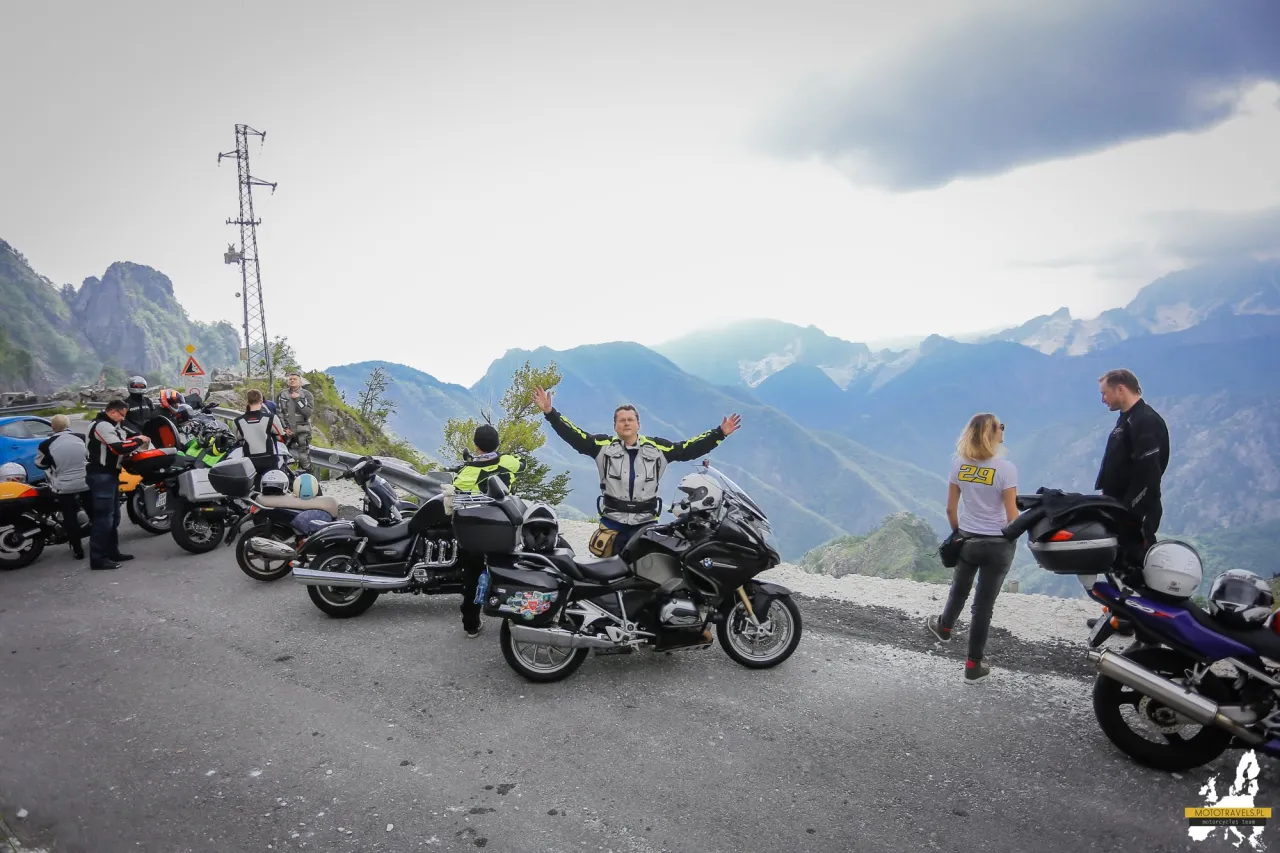 Zdjęcie Najlepsze trasy motocyklowe we Włoszech, które musisz przejechać