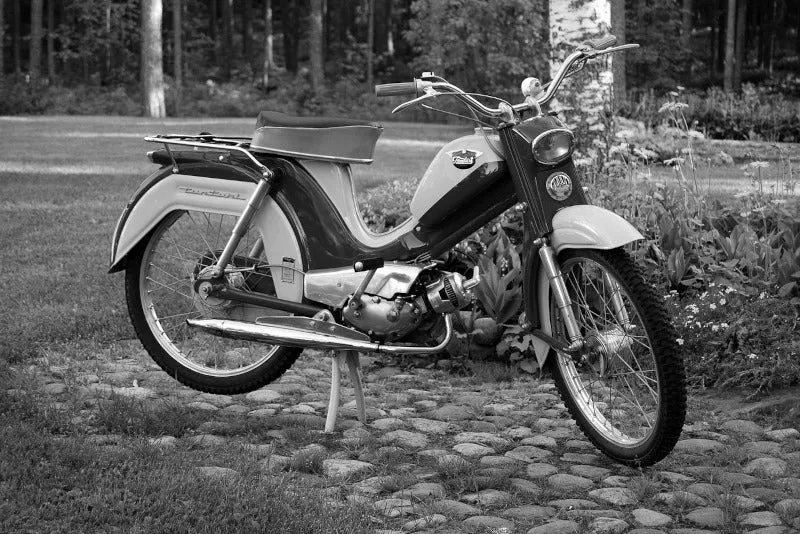 Zdjęcie Co to jest motorower? Poznaj cechy i wymagania prawne