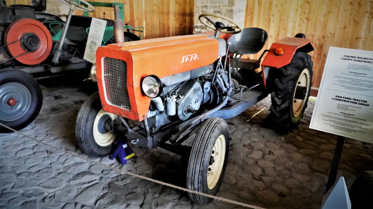 Zdjęcie Traktor Sam: Budowa, funkcjonalność i specyfikacje tego modelu traktorów