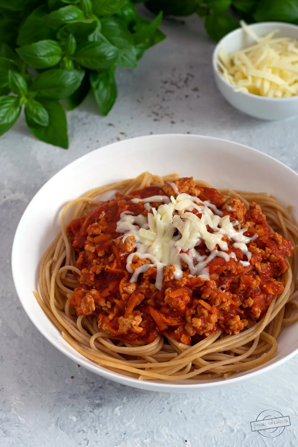 Zdjęcie Pyszne spaghetti bolognese z kurczakiem, które zaskoczy Twoje podniebienie
