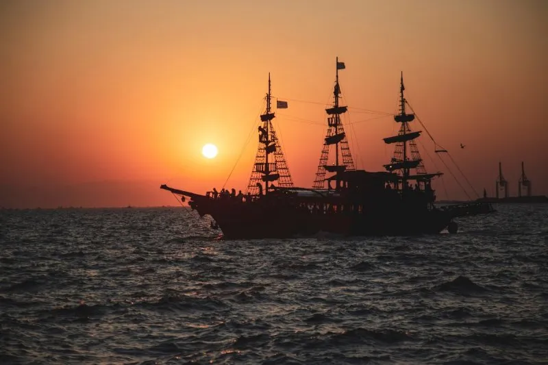 Zdjęcie Ile kosztuje rejs statkiem w Łebie? Ceny, atrakcje i porady dla turystów