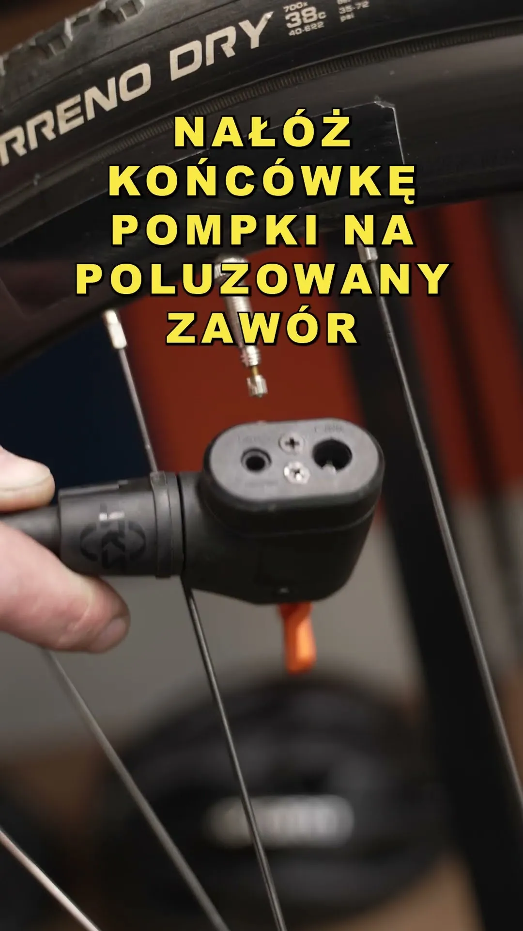 Zdjęcie Jak napompować rower z cienkim wentylem Presta bez problemów