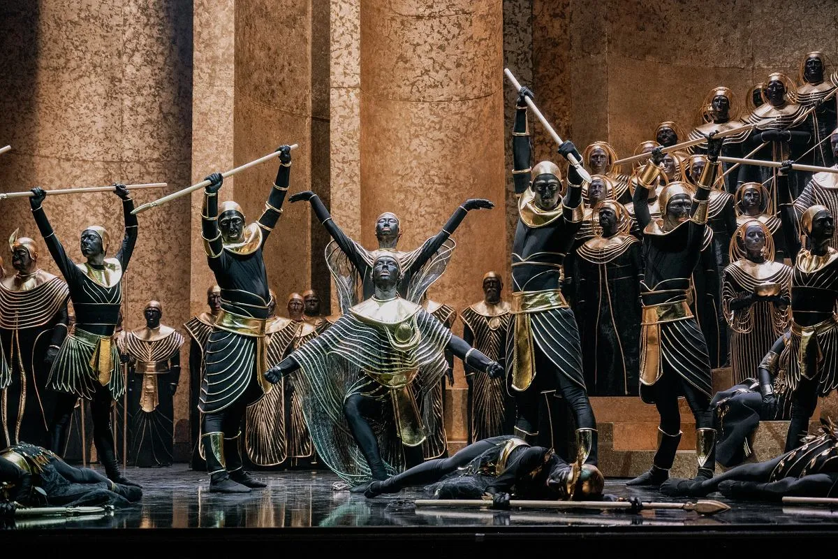 Zdjęcie O czym jest opera Aida? Poznaj dramatyczną historię miłości i lojalności