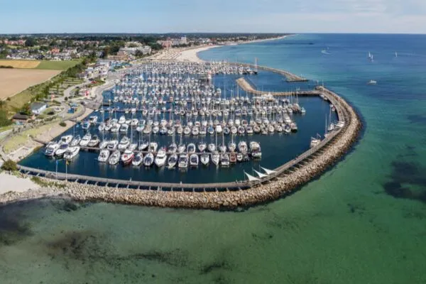 Gr&ouml;mitz Luftbild Promenade Yachthafen