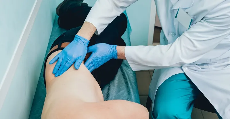 wizyta u urologa przebieg, badanie per rectum