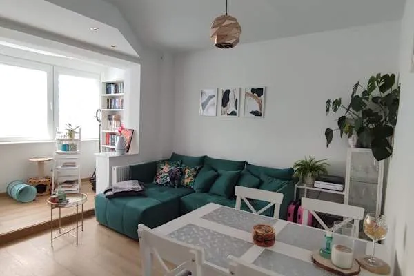 couchsurfing house sitting Polska