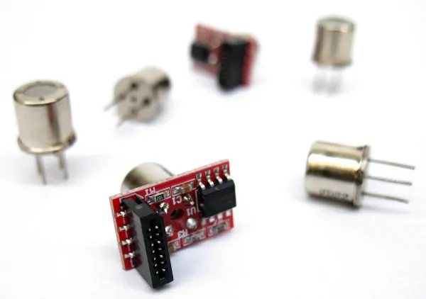 alkomaty rodzaje sensorów elektrochemiczny półprzewodnikowy