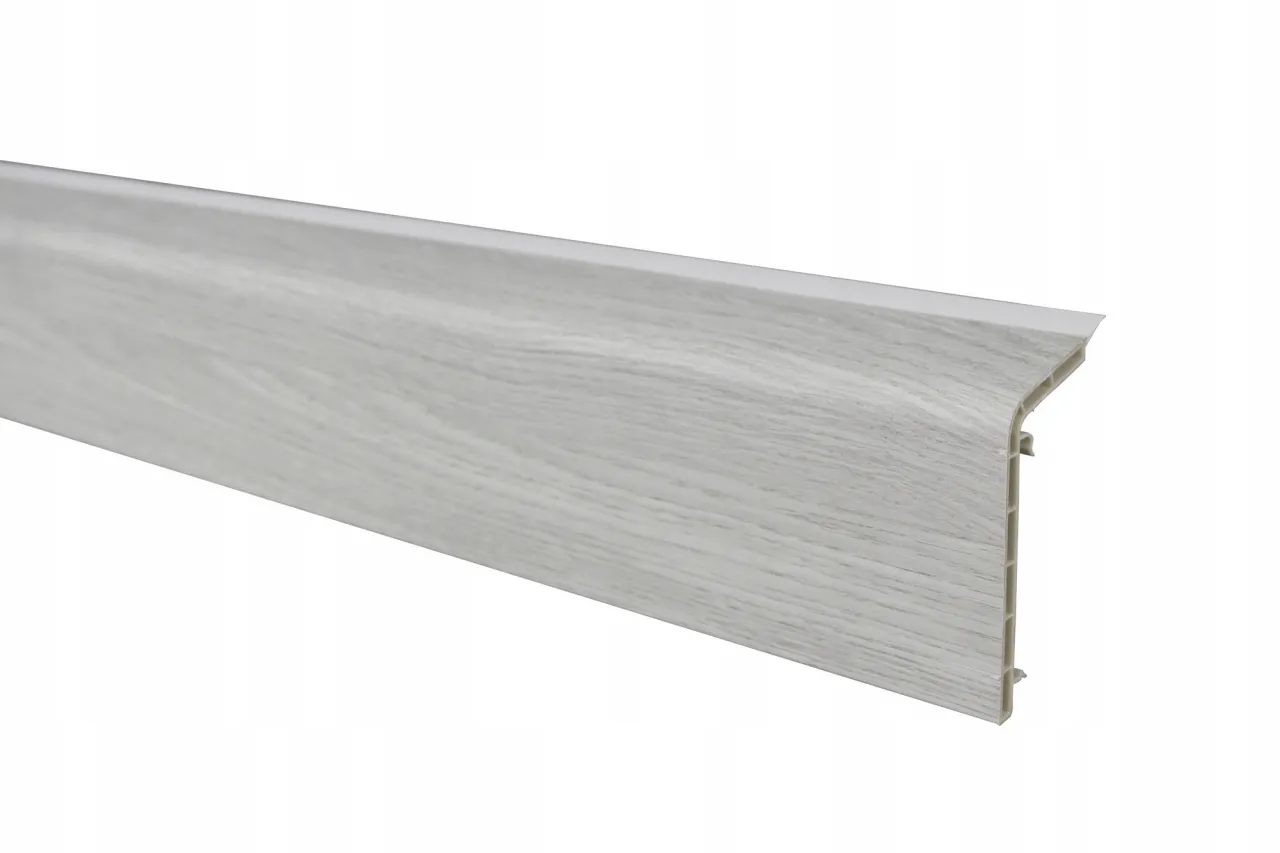 Różne rodzaje listew maskujących rury CO (PVC, MDF, drewno, aluminium)