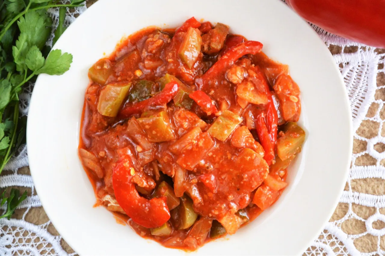 ryba w zalewie słodko-kwaśnej i pomidorowej