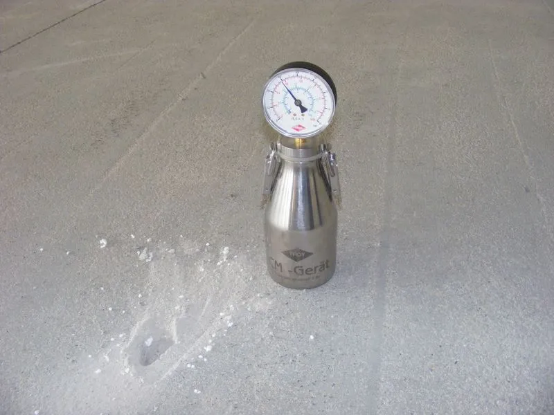 pomiar wilgotności wylewki metodą karbidową