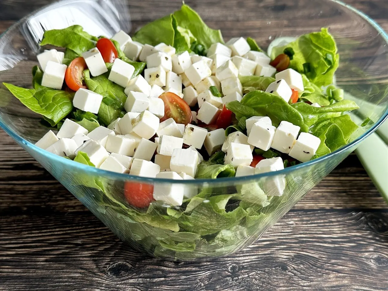 Sałatka z fetą na grillu