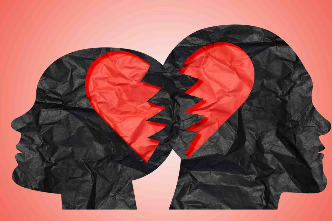 Zdrada emocjonalna symbolika serce pęknięcie