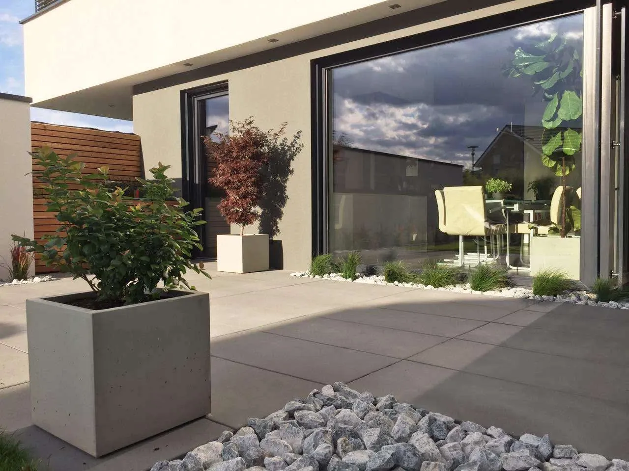 impregnacja doniczki betonowej