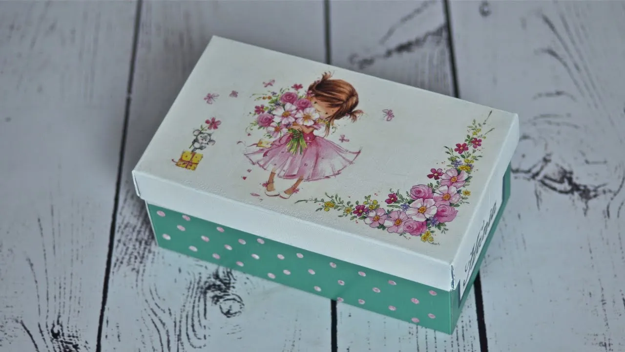 Zdjęcie Jak zrobić pudełko na biżuterię z pudełka po butach – proste kroki i pomysły
