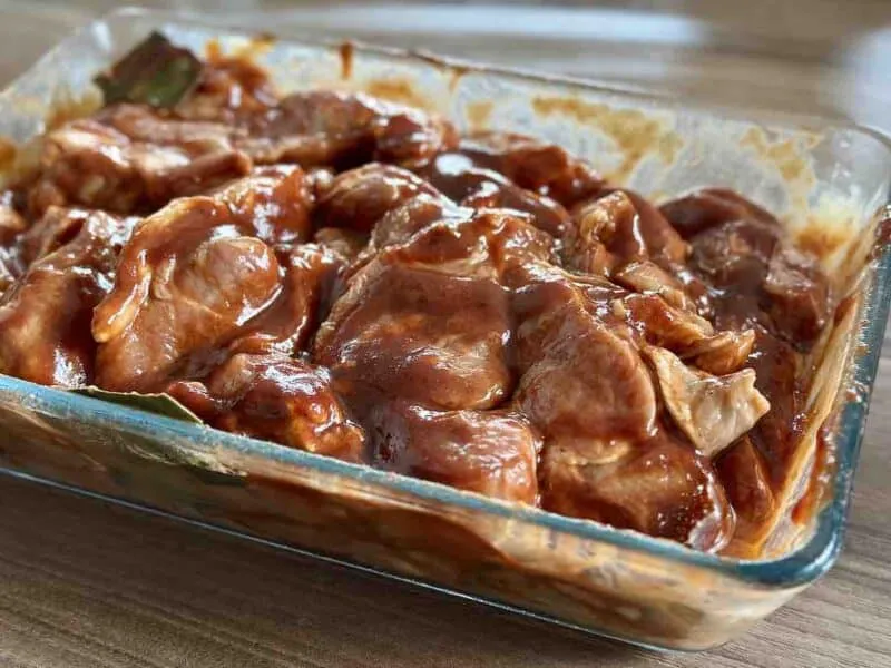 soczysta karkówka pieczona w plastrach