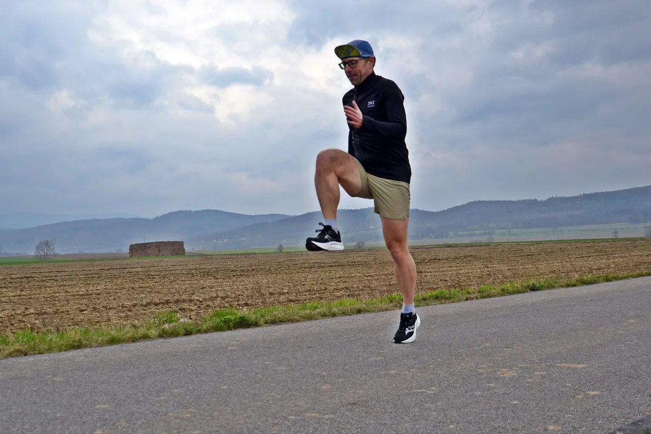 prawidłowa technika biegania w miejscu