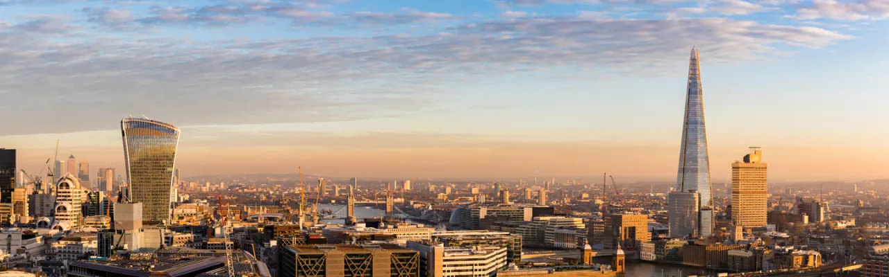 Panoramy Londynu ze Sky Garden i The Shard
