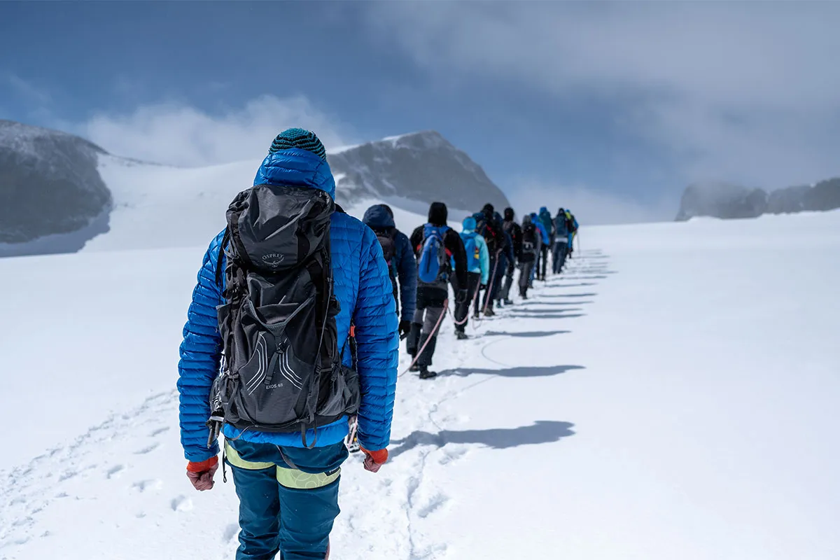 Wanderer auf dem Weg zum Galdhøpiggen Norwegen