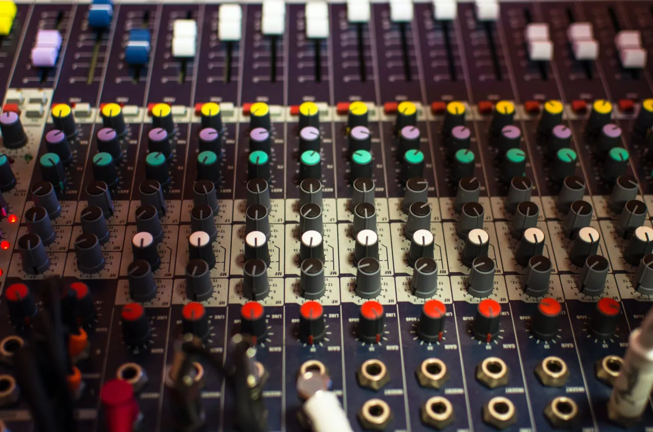 Zdjęcie Mastering co to? Kluczowe etapy procesu i ich znaczenie