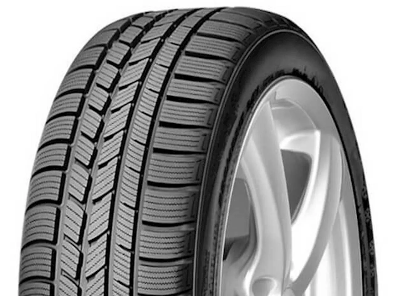 opony zimowe segment średni 215 55r17