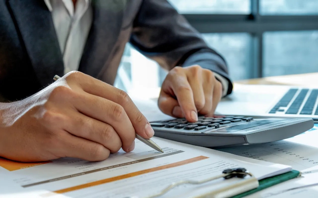 Małżeństwo rozliczające podatek od wynajmu mieszkania