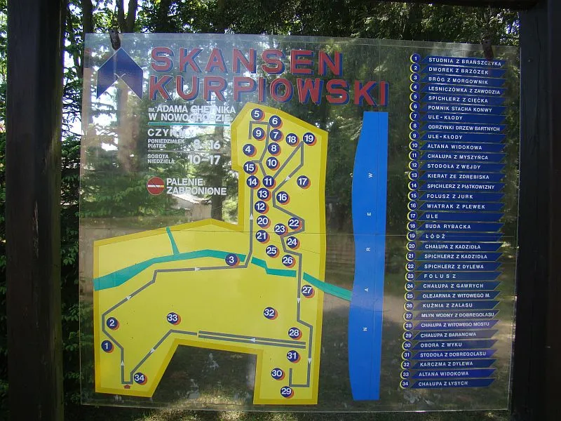 Mapa Skansenu Kurpiowskiego Nowogród, tablica informacyjna skansen