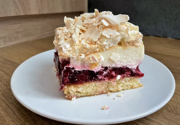 Malinowa chmurka z bezą