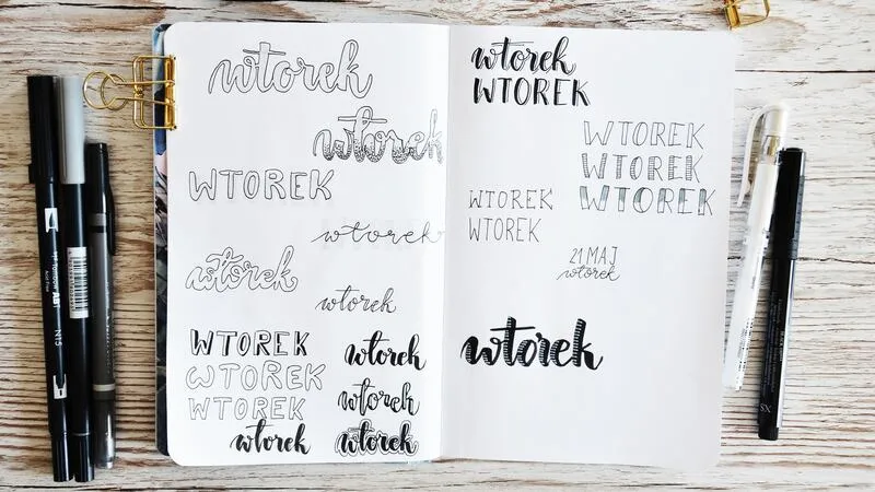 przykłady ozdobnych nagłówków i ramek w zeszycie