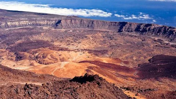 Wulkan Teide krajobraz księżycowy