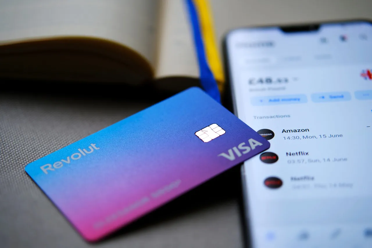 Revolut opłaty kryptowaluty por&oacute;wnanie plan&oacute;w