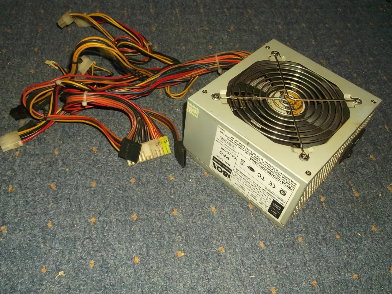 stary zasilacz ATX