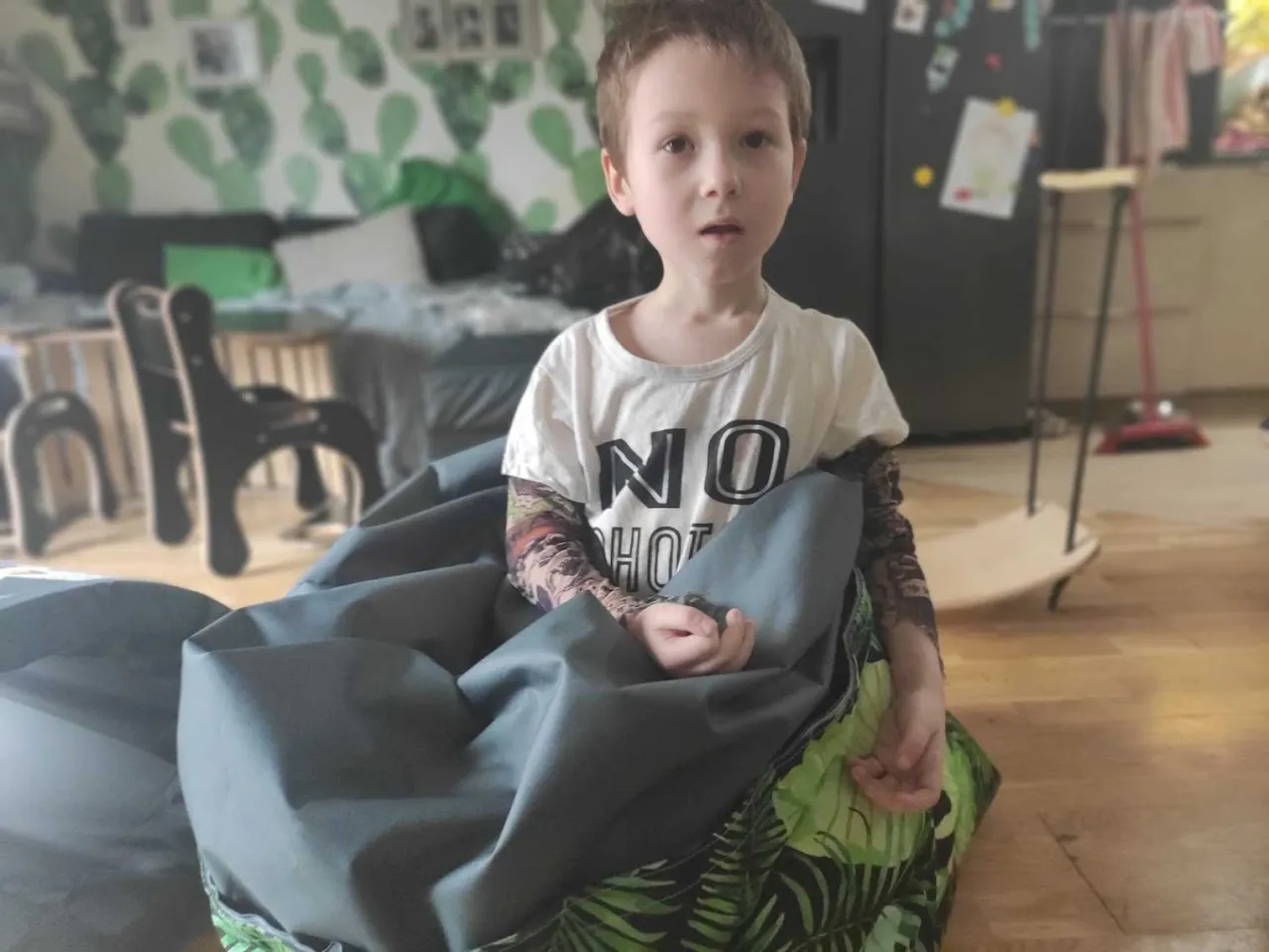 dziecko z autyzmem nadwrażliwość sensoryczna